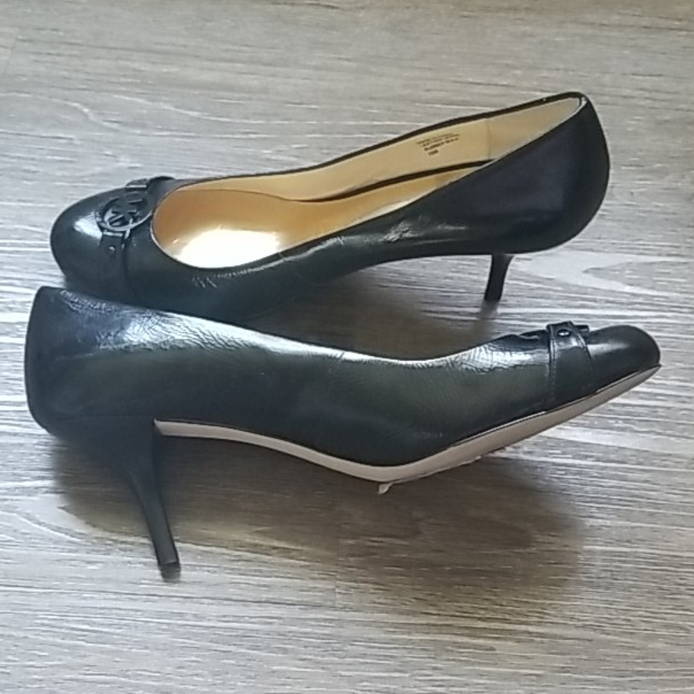 MICHAEL KORS PUMPS Size 10 - Picture 5 of 9